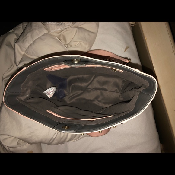 Purse - Picture 5 of 8